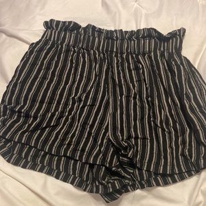 hollister ultra high rise flowy shorts